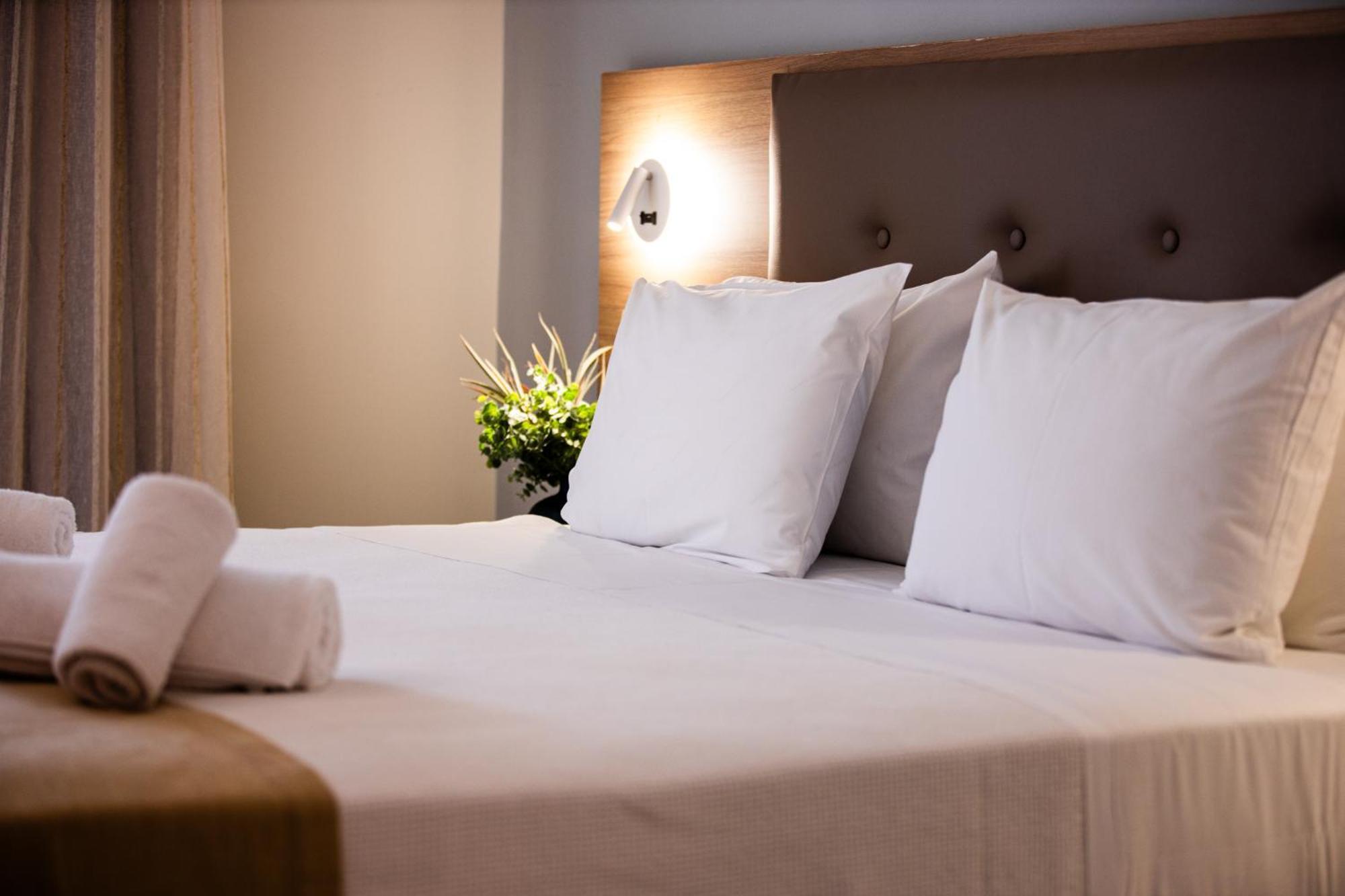 Tosca Beach Hotel PalaiónTsiflíkion Kültér fotó