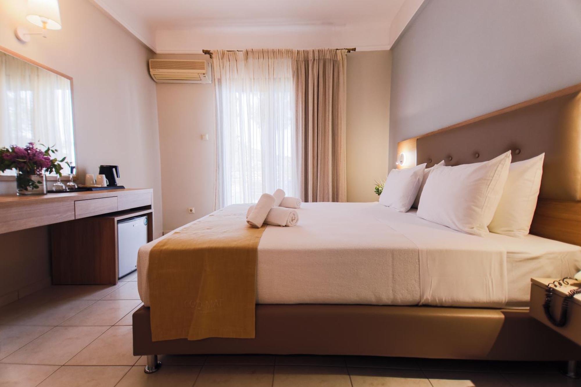 Tosca Beach Hotel PalaiónTsiflíkion Kültér fotó