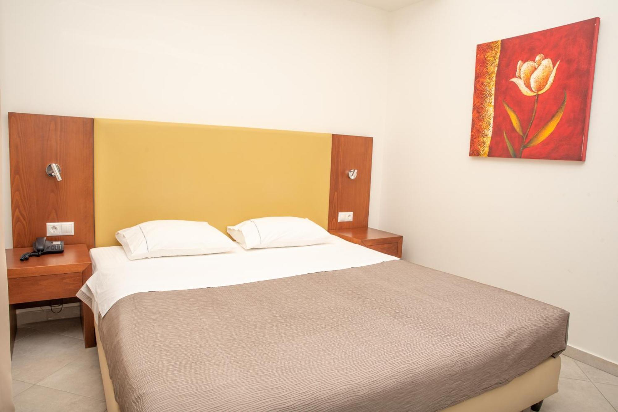 Tosca Beach Hotel PalaiónTsiflíkion Kültér fotó